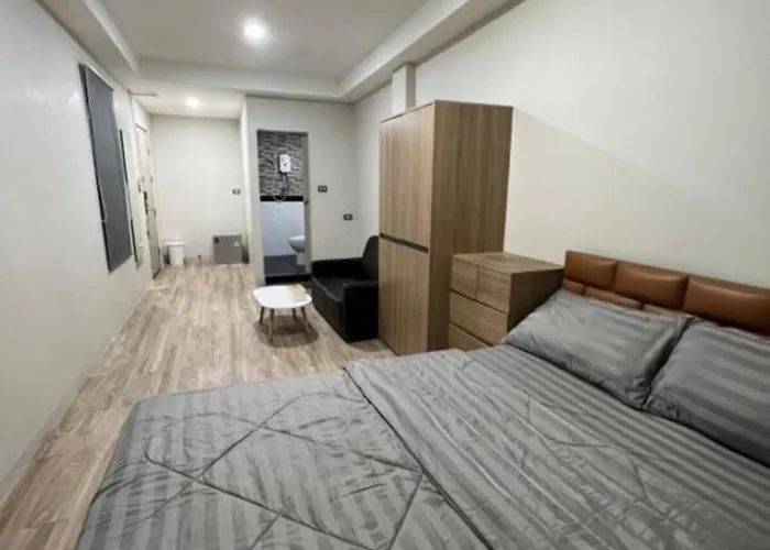 Hotel W71 *